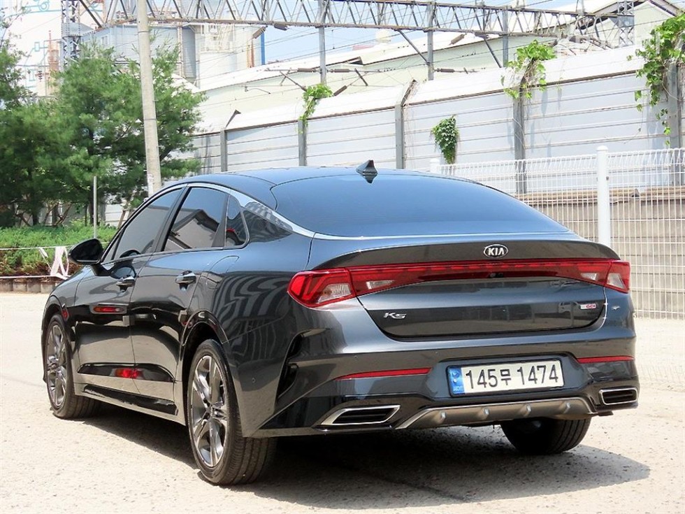 2021 - kia k5