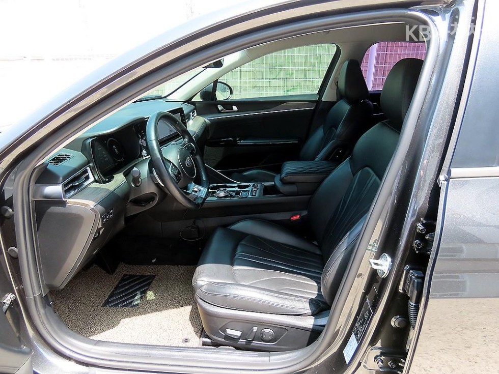 2021 - kia k5