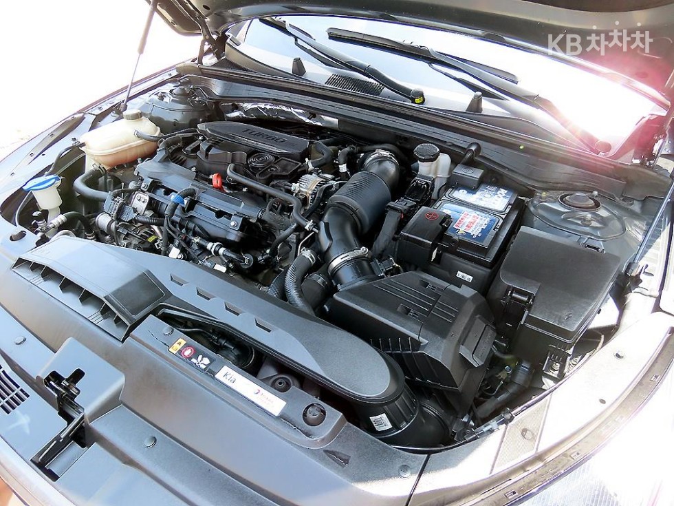 2021 - kia k5