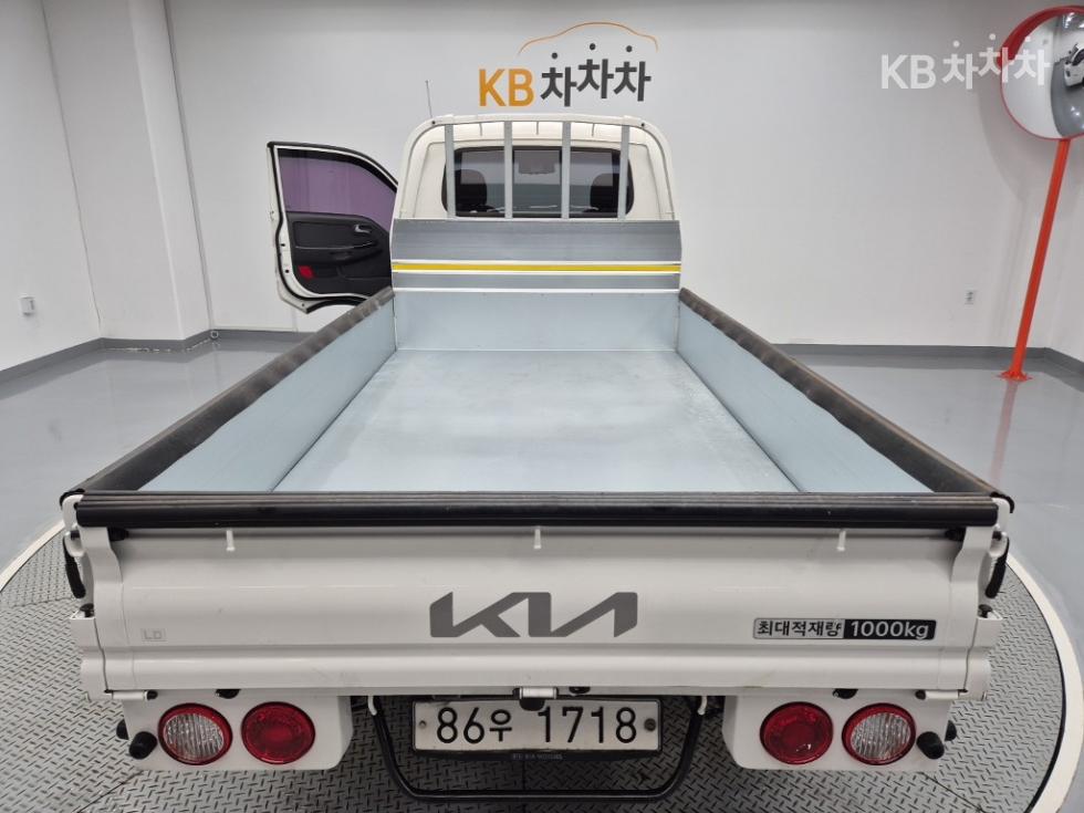 2019 - kia bongo iii