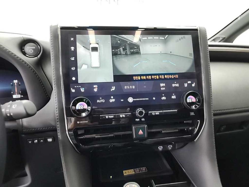 Toyota Alphard — miniaturë 10
