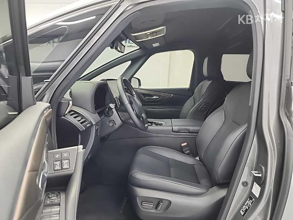 Toyota Alphard — miniaturë 11