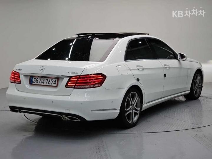 Mercedes-Benz E-Class New E250 CDI BlueTEC 4 Matic BlueTEC Avantgarde W212 5