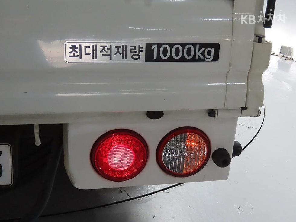2023 - kia bongo iii