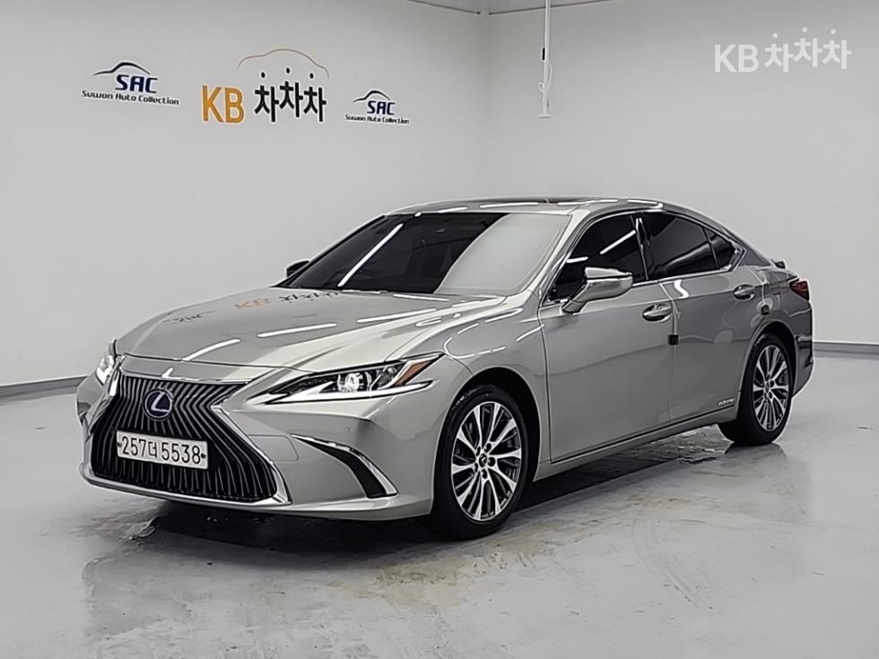 2020 Lexus ES 300h Luxury