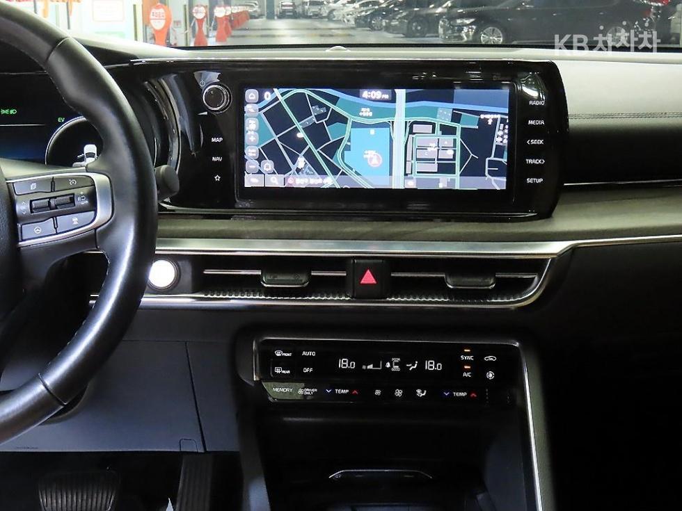 2022 - kia k5