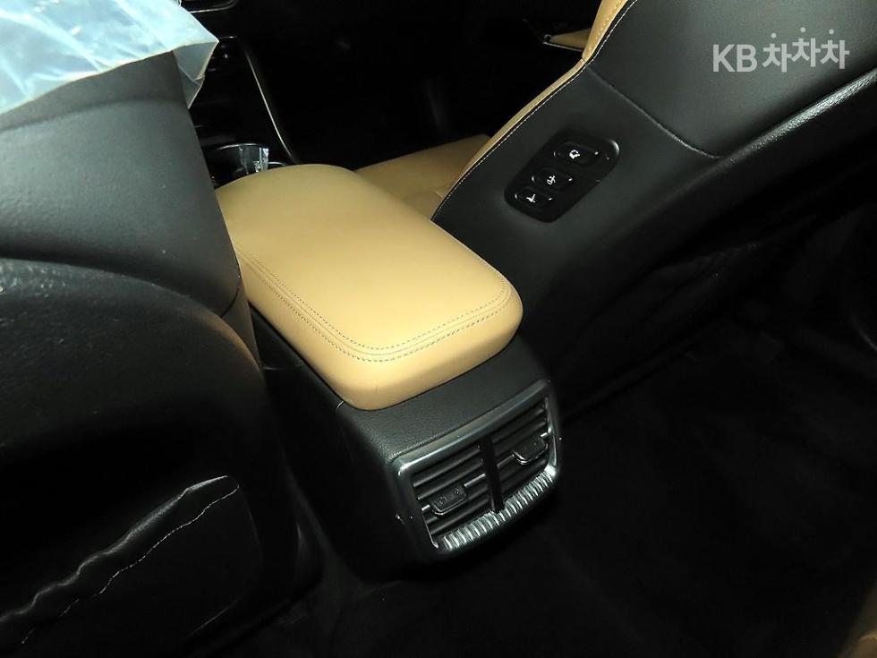 2022 - kia k5