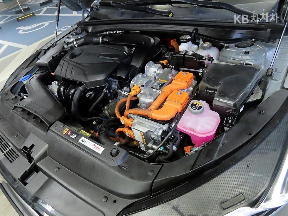 2022 - kia k5