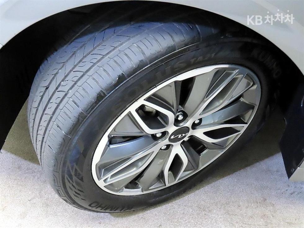 2022 - kia k5