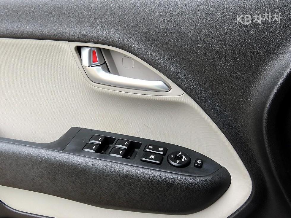 2013 - kia ray