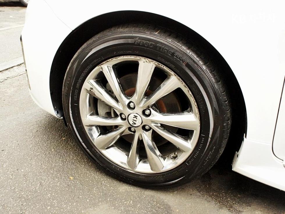 2019 - kia carnival