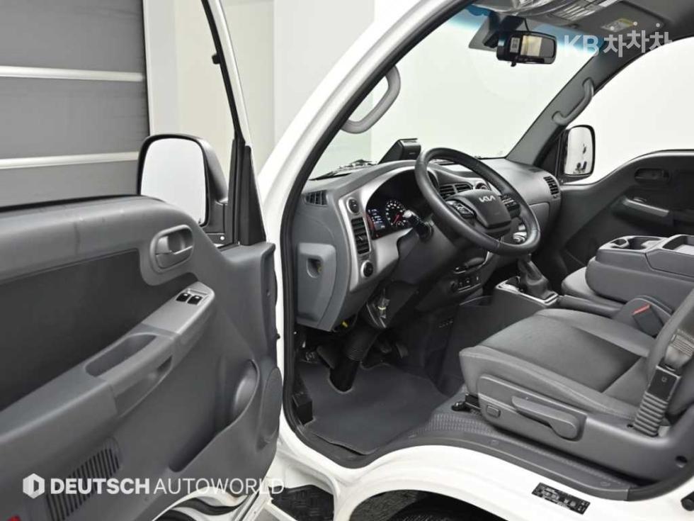 2025 - kia bongo iii