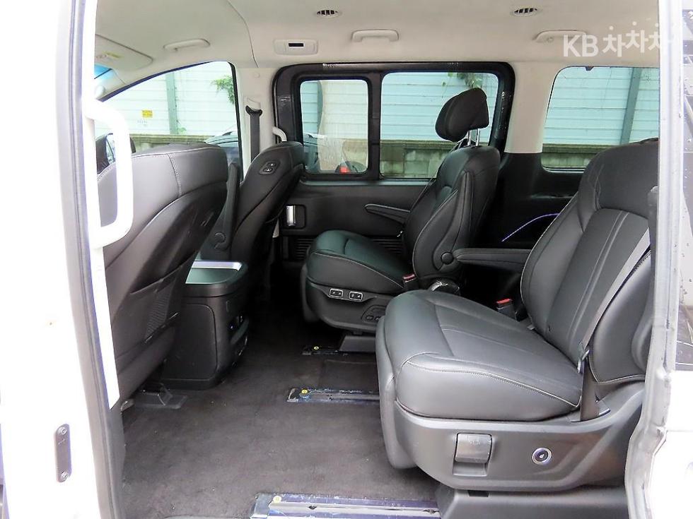 Hyundai Staria — miniaturë 6