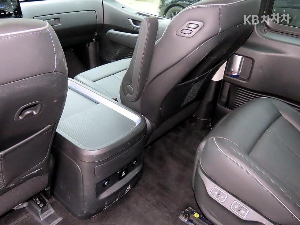 Hyundai Staria — miniaturë 15