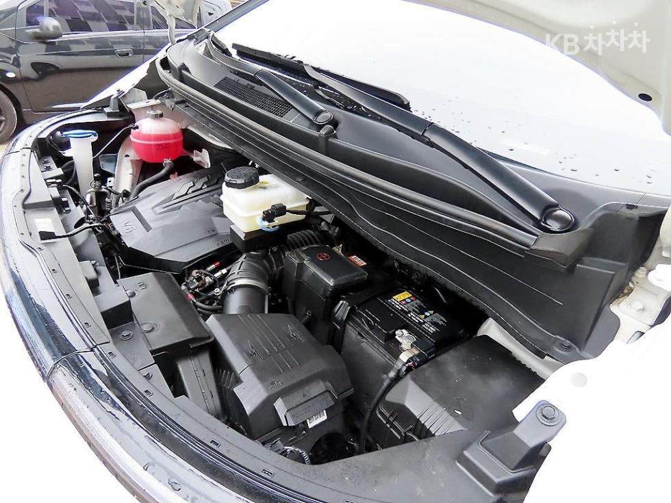 Hyundai Staria — miniaturë 19