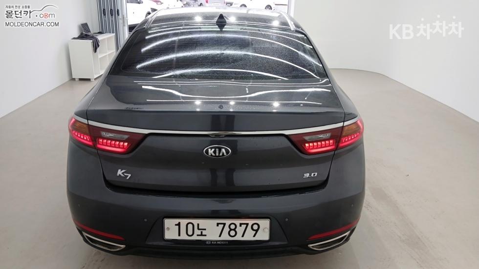 2018 - kia k7