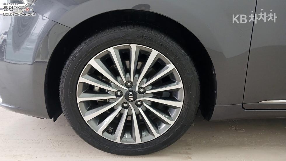 2018 - kia k7