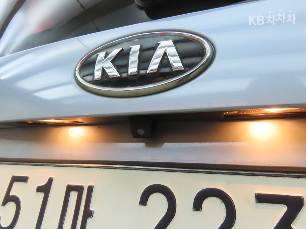 2012 - kia ray