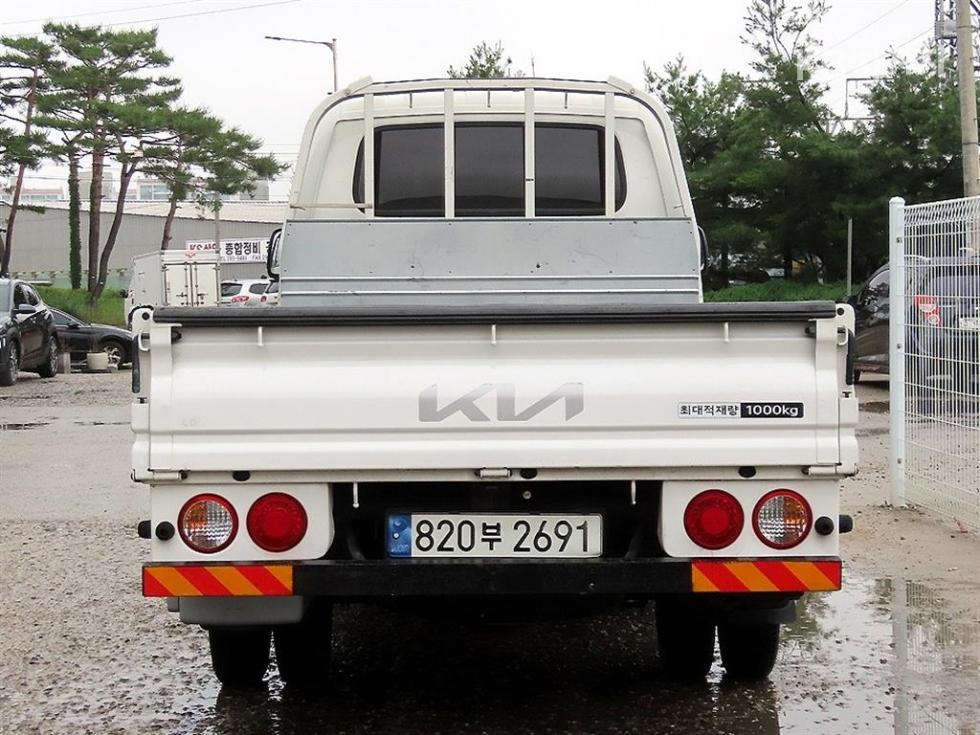 2022 - kia bongo iii
