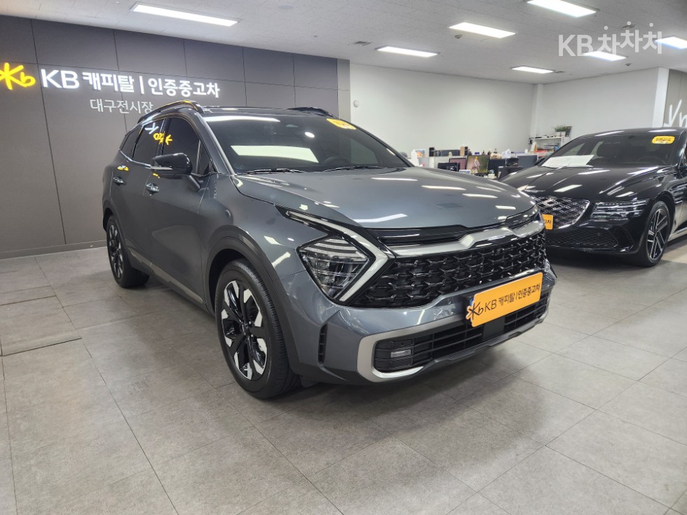 2023 - kia sportage