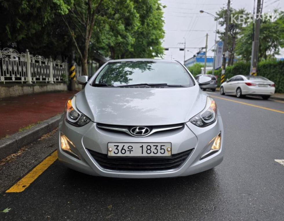 2015 hyundai Avante 1.6 GDi Smart Basic type
