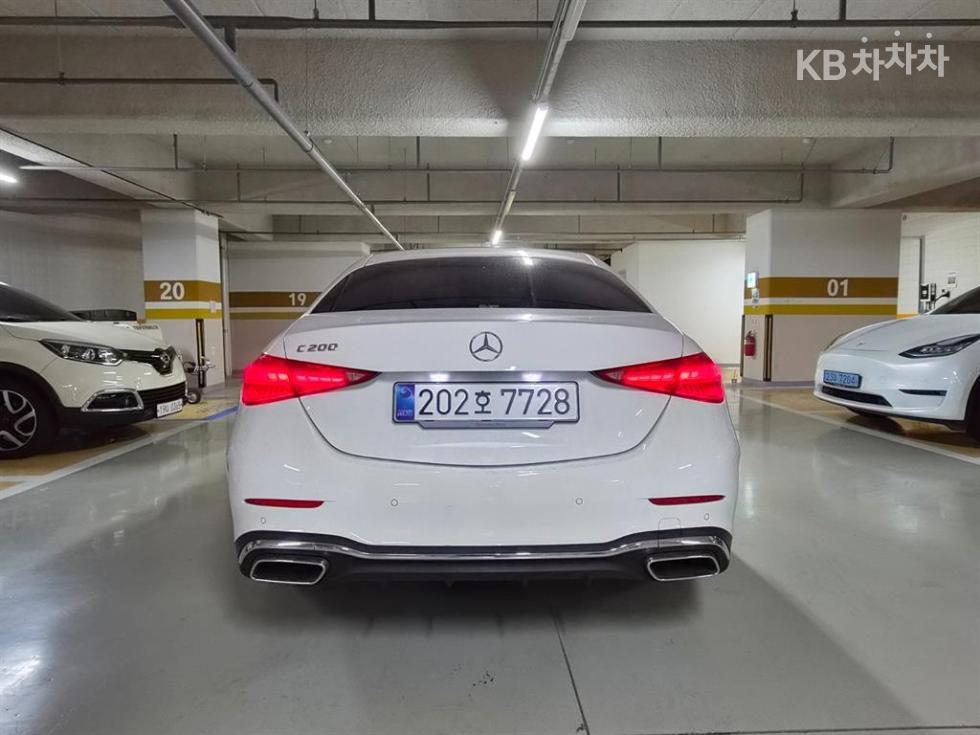 2025 - mercedes-benz c-class
