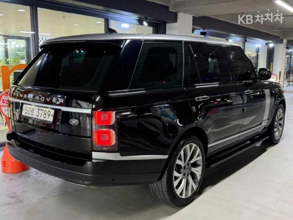 2019 Land Rover Used Car photo