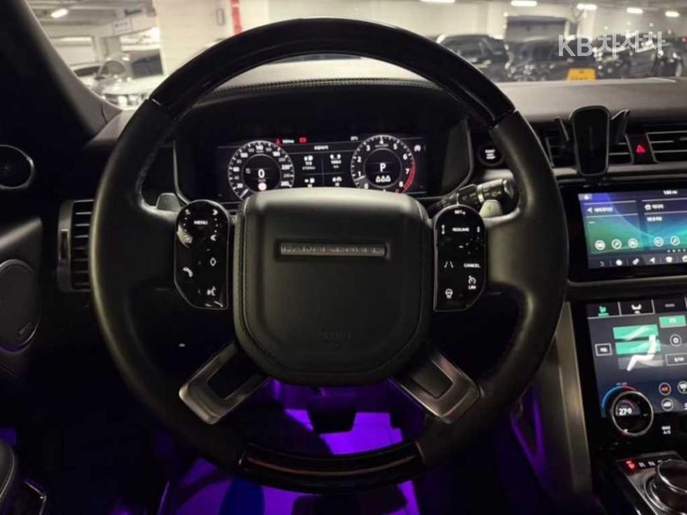 2019 Land Rover Used Car photo