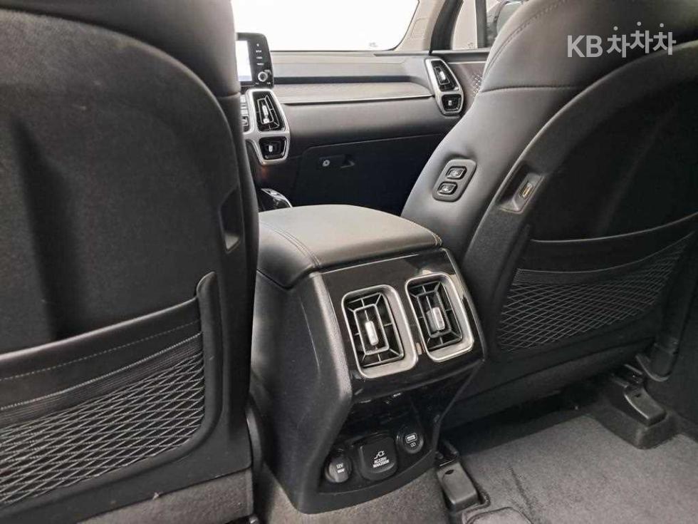 2022 - kia sorento