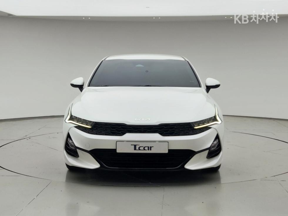 2022 - kia k5