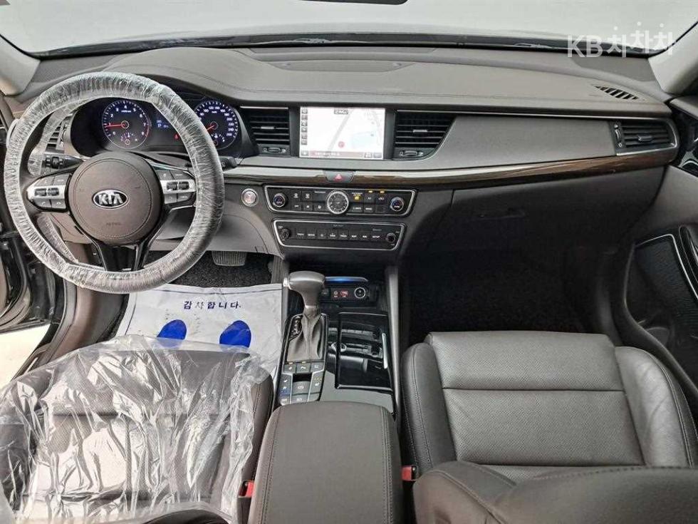2018 - kia k7