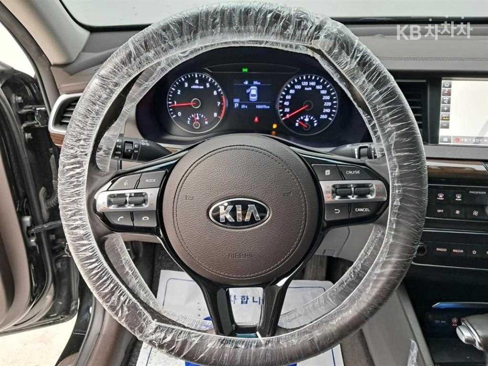 2018 - kia k7