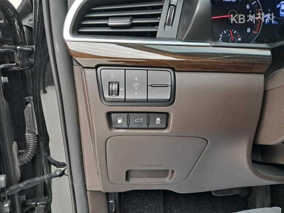 2018 - kia k7