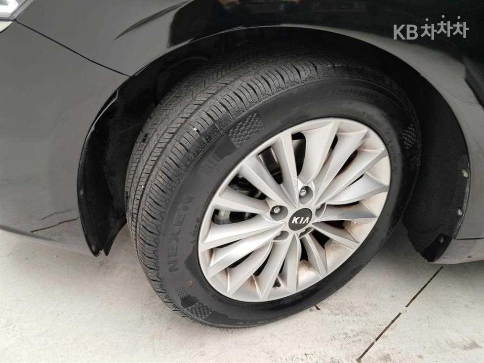 2018 - kia k7