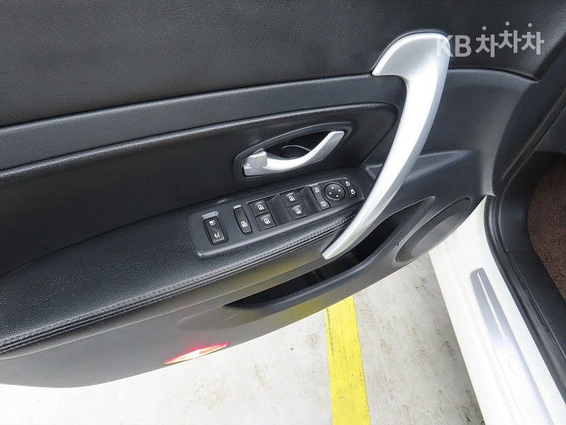 Renault Samsung SM5 — miniaturë 13