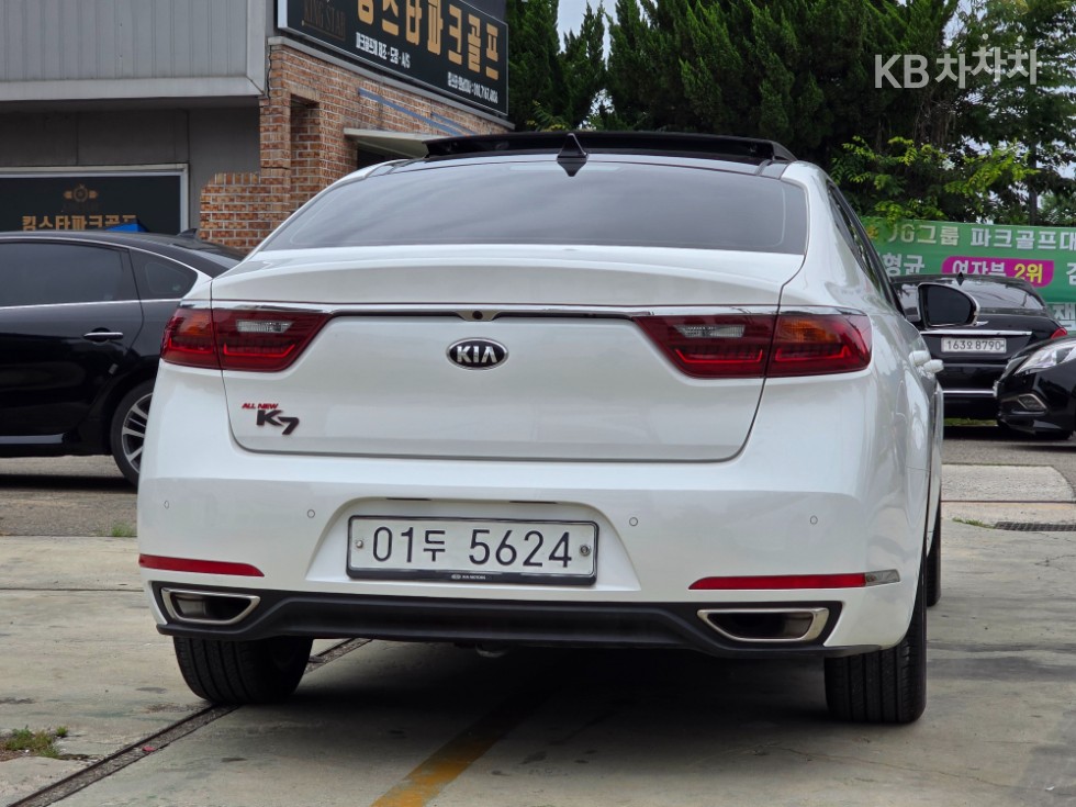 2019 - kia k7
