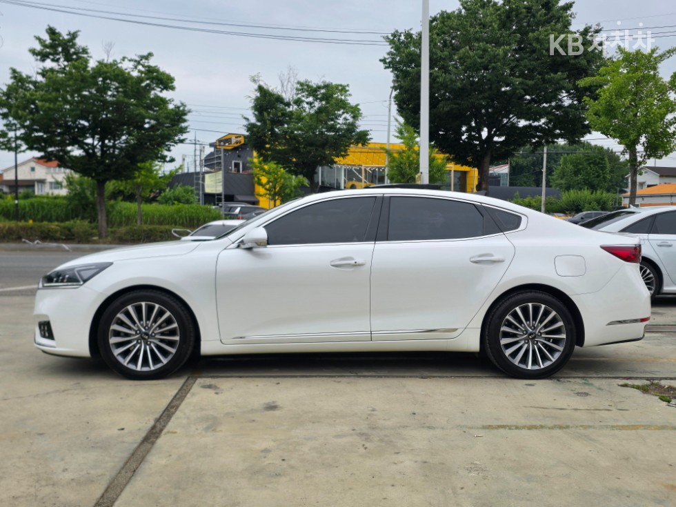 2019 - kia k7