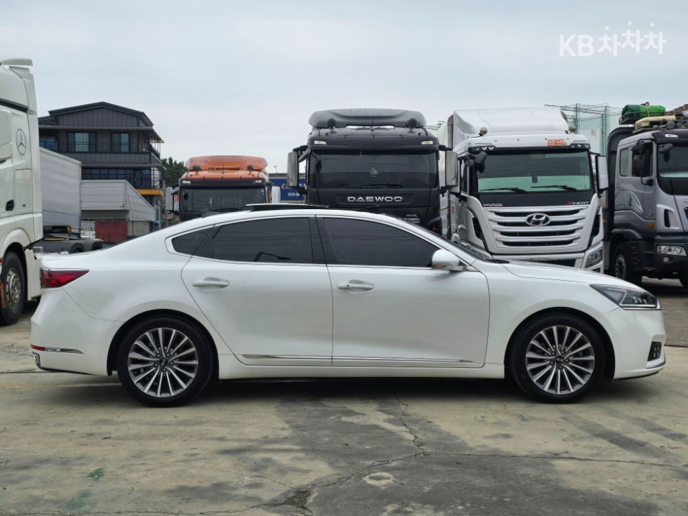 2019 - kia k7