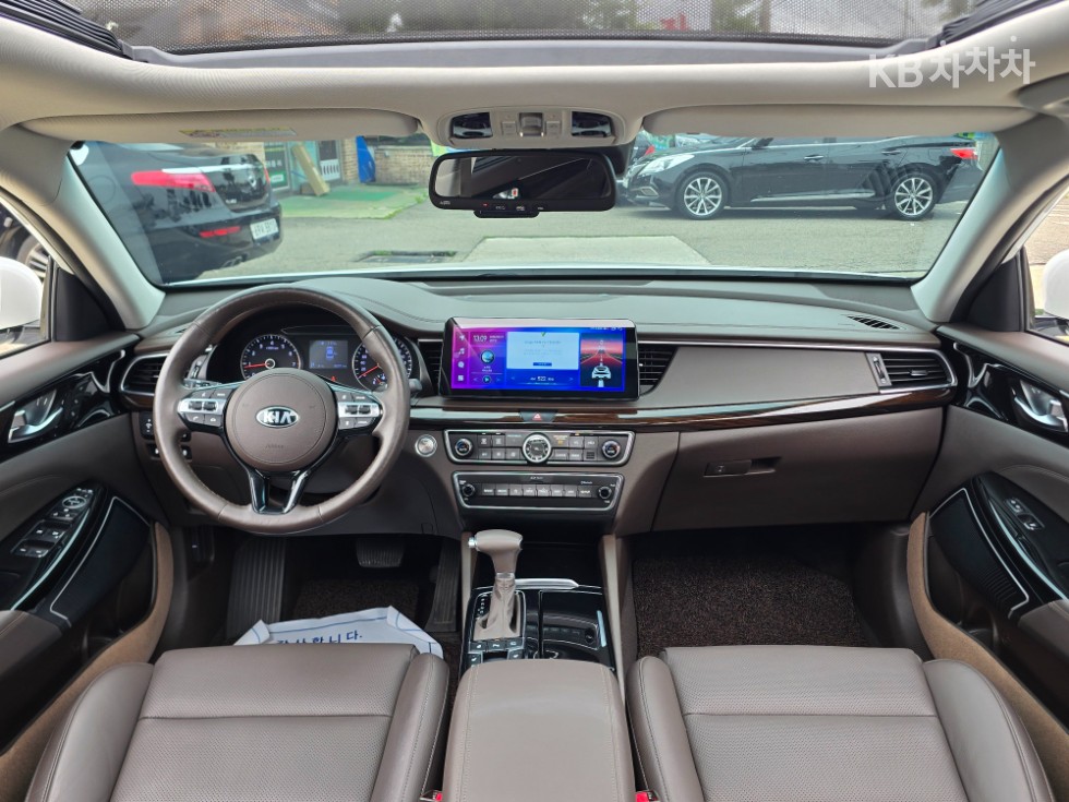 2019 - kia k7