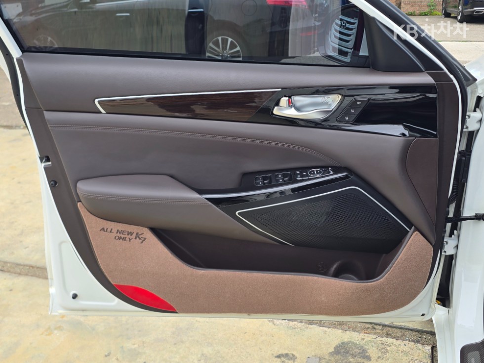 2019 - kia k7