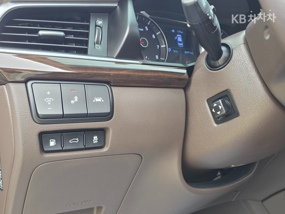 2019 - kia k7