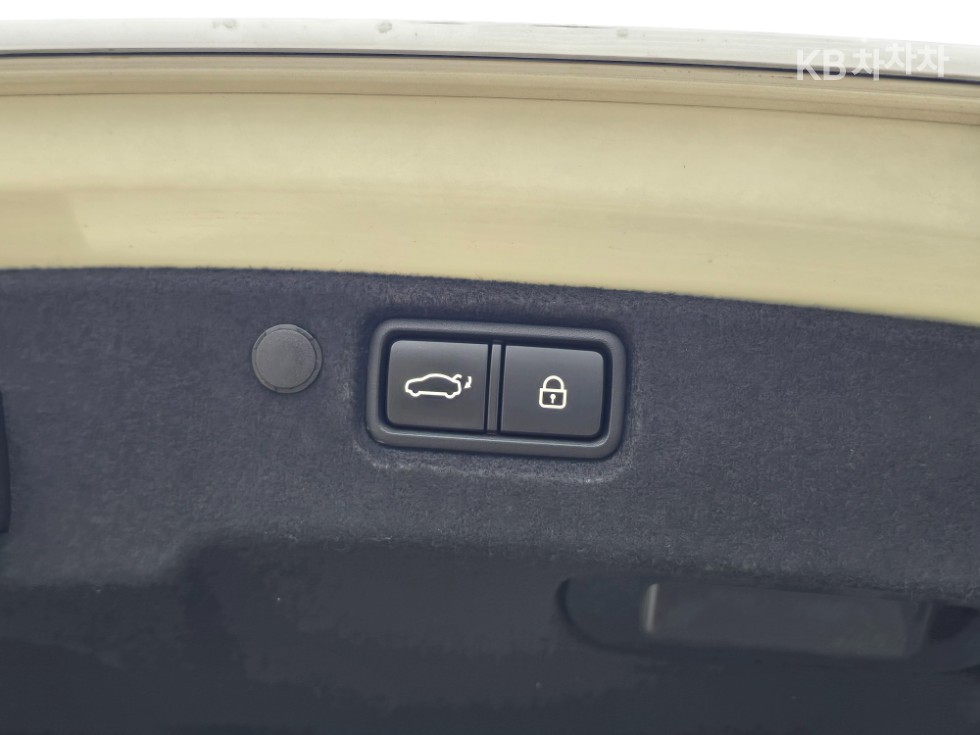 2019 - kia k7