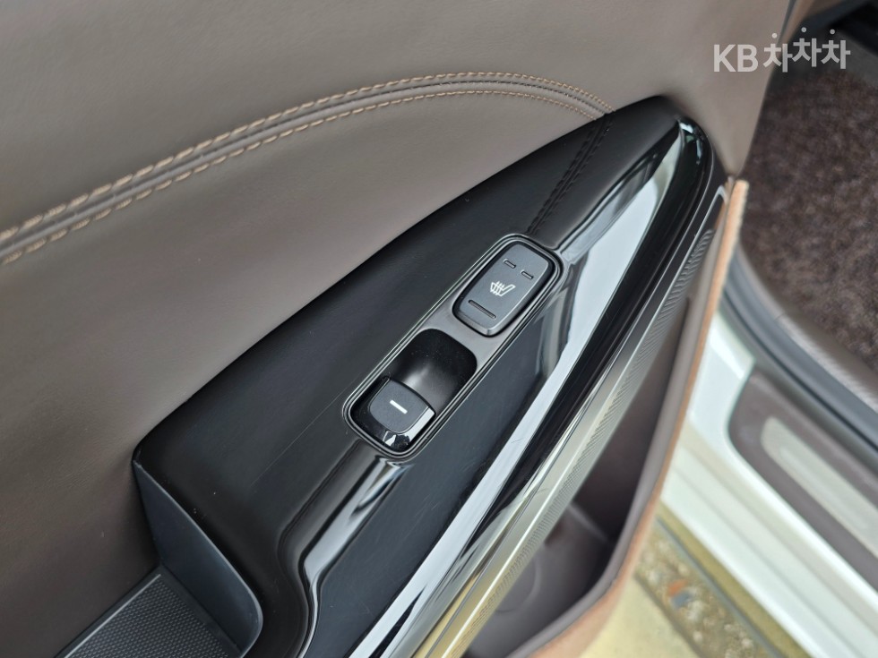 2019 - kia k7