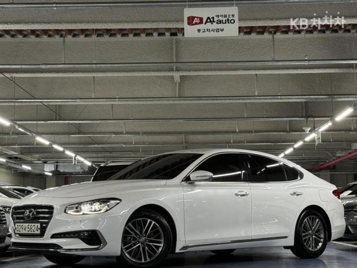 Hyundai Grandeur 렌터카 3.0 가솔린 모던 베이직 — foto 1