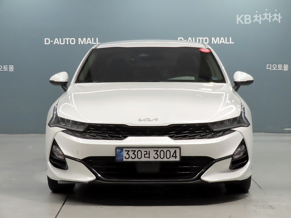 2022 - kia k5