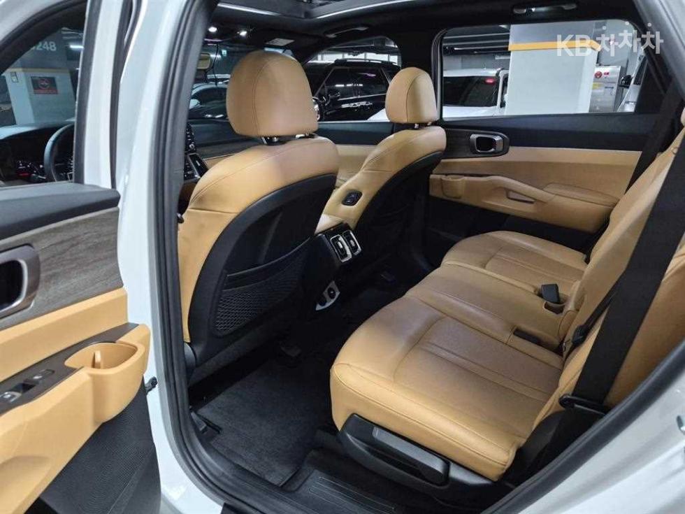 2021 - kia sorento
