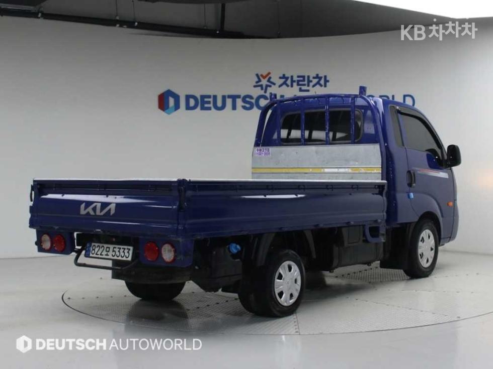 2023 - kia bongo iii