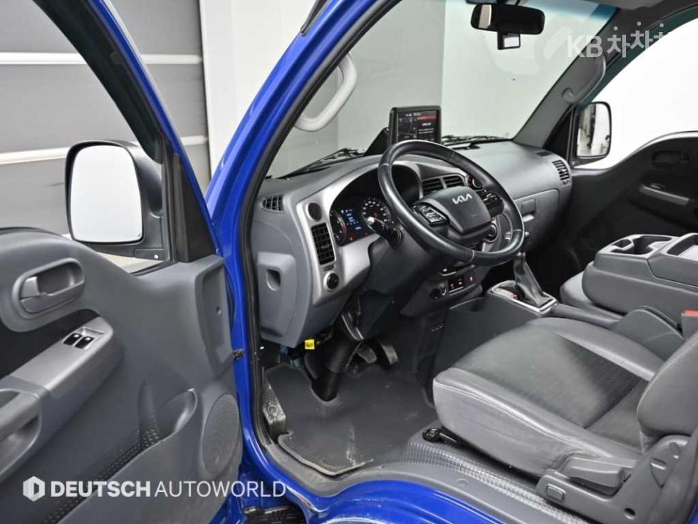 2023 - kia bongo iii