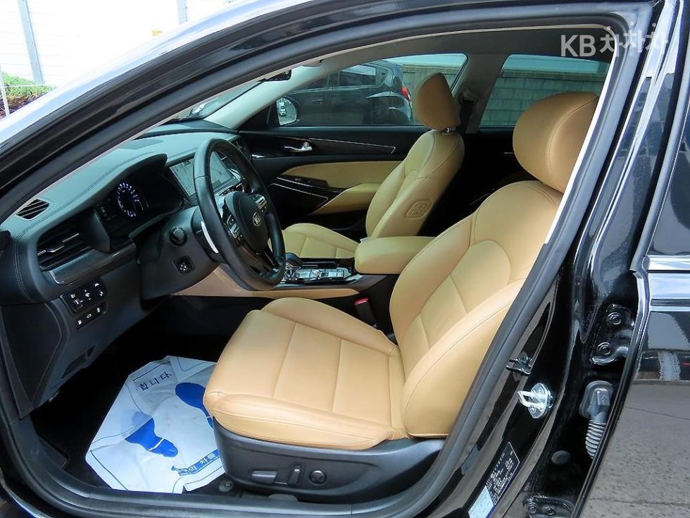 2021 - kia k7