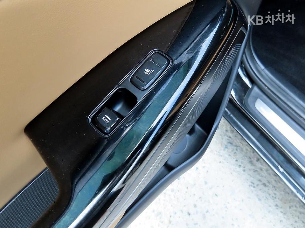 2021 - kia k7